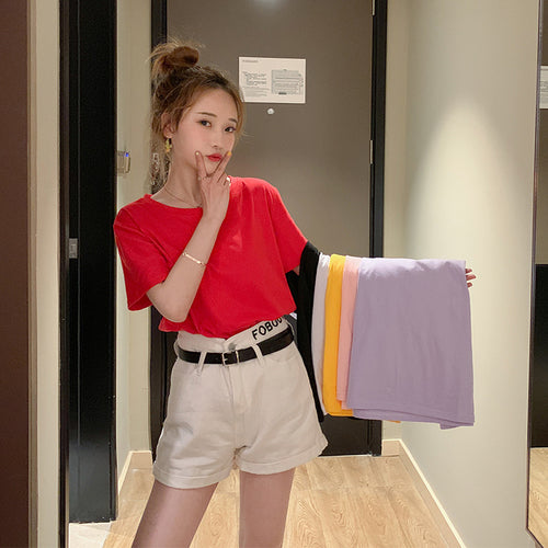 Women’s basic t-shirt with soft cotton quality and casual fit