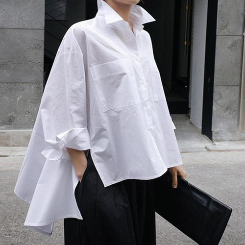 Women's Oversized Blouse with Structured Cut and Fashionable Sleeves Chic und Stil