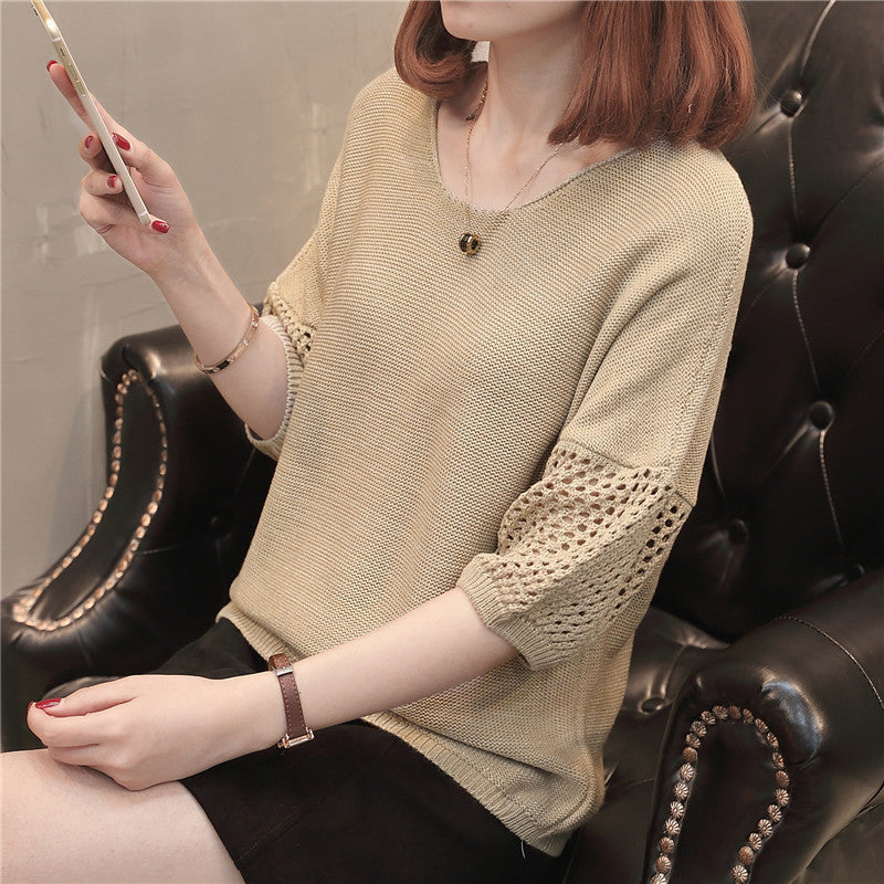 Casual knitted sweater for women with refined openwork patterned sleeves Lune London