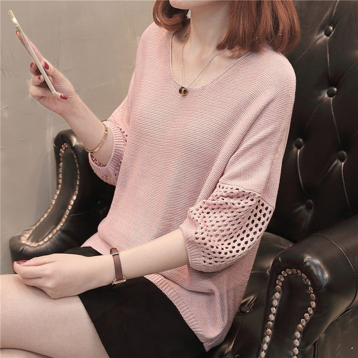 Casual knitted sweater for women with refined openwork patterned sleeves Lune London
