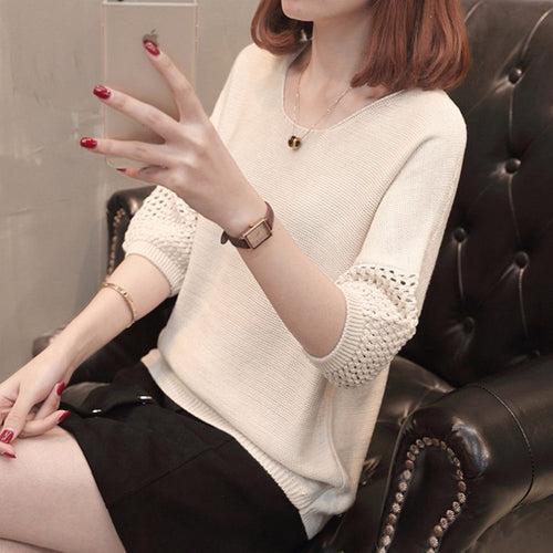 Pull en tricot pour femmes avec des manches aérées et un motif de crochet moderne Chic & Stil