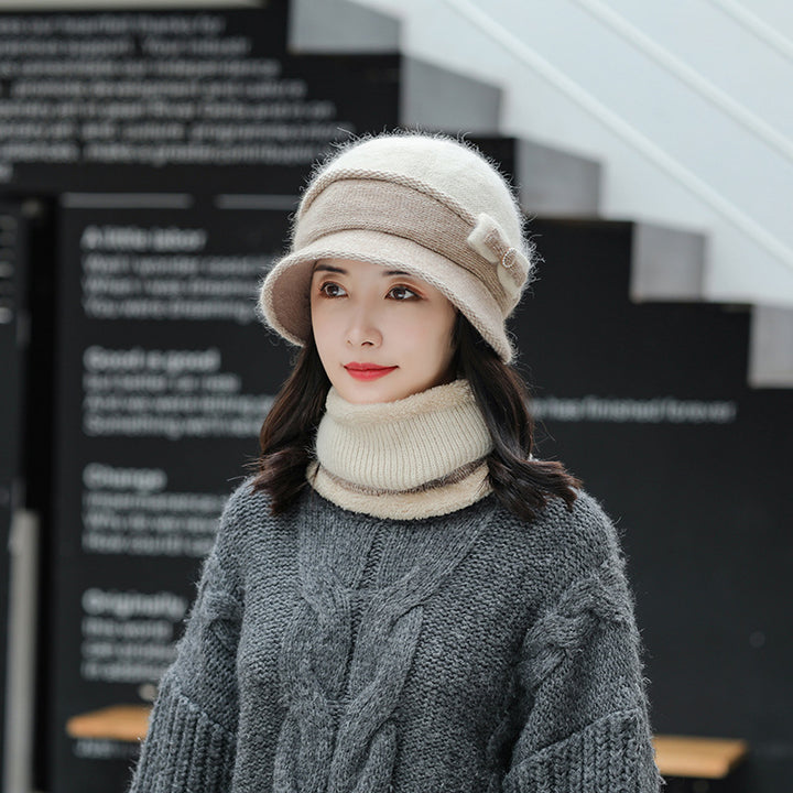 Winter knitted hat with scarf, lined