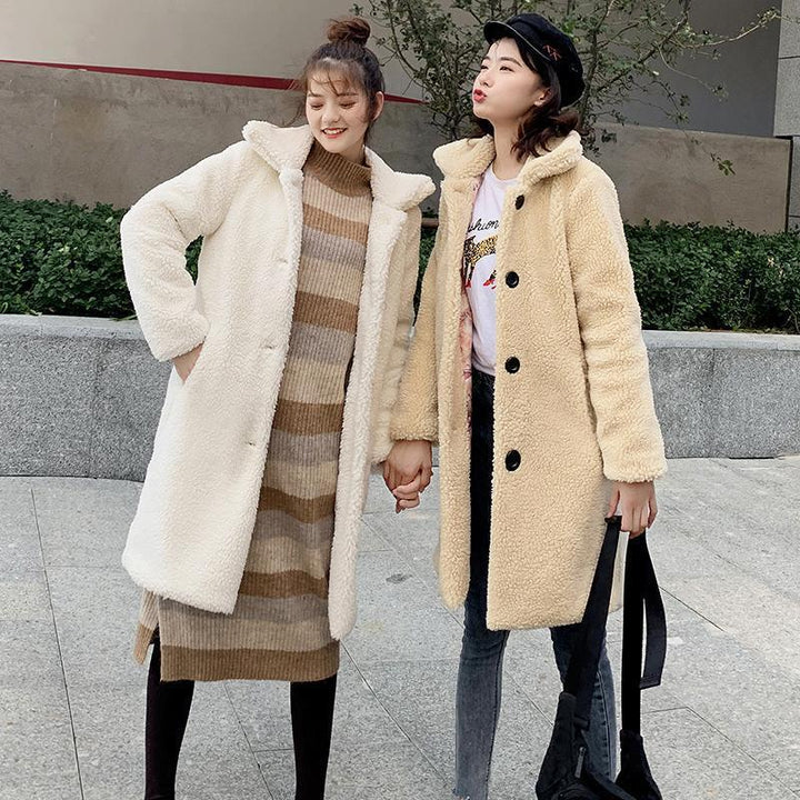 Women's coat made of sheared lambskin with stand-up collar