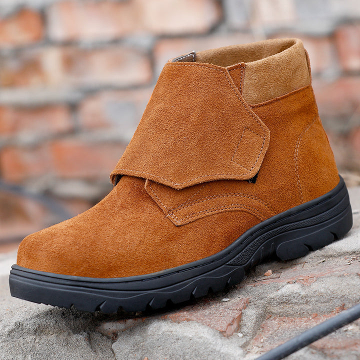 Men's winter boots made of cowhide leather with wool lining