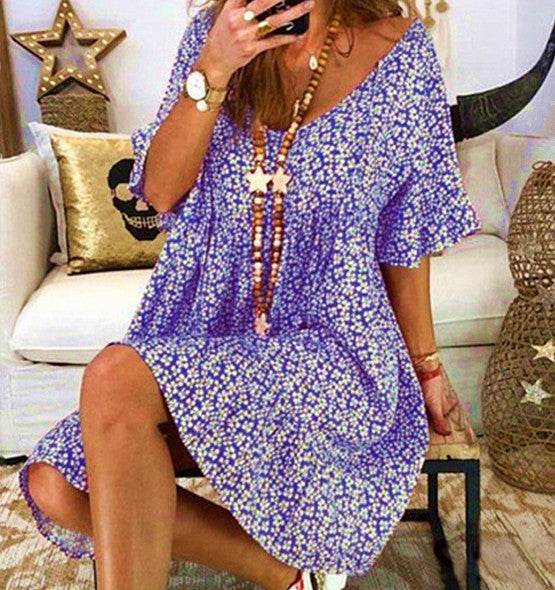 Casual dress for women with voluminous sleeves and a deep V-neck Lune London