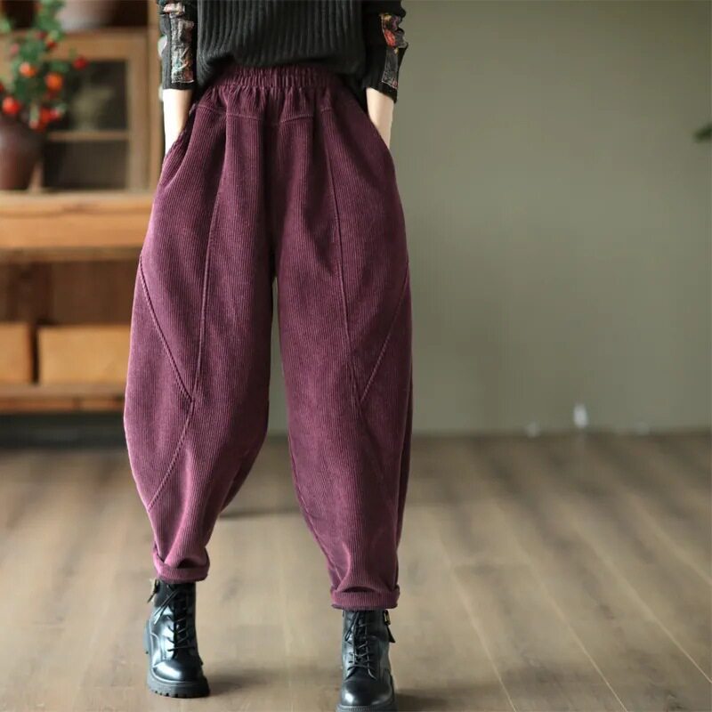 Women's corduroy pants, carrot shape, lined