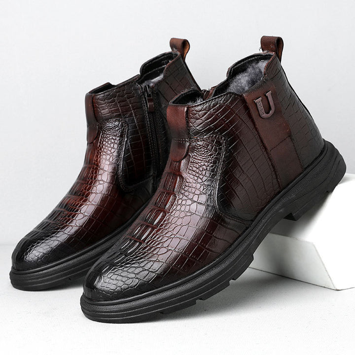Elegant men's leather boots, lined