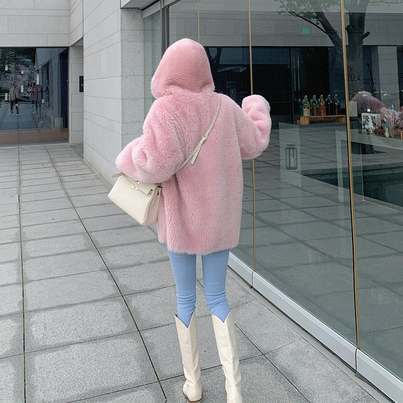 Women's lamb fleece coat with hood, mid-length