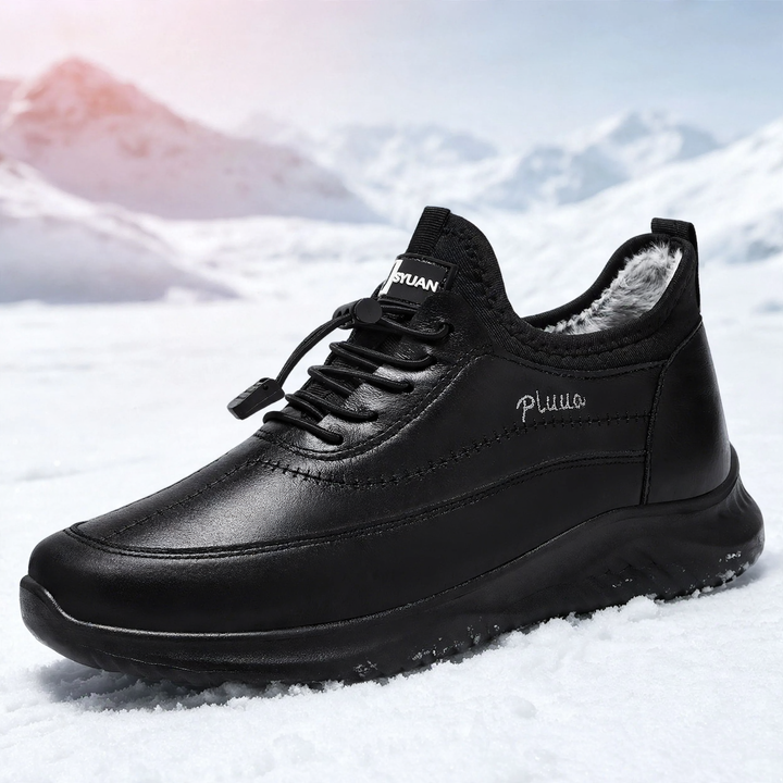 Padded men's winter boots with platform sole