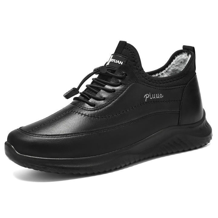 Padded men's winter boots with platform sole