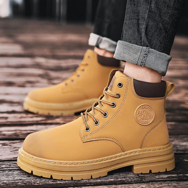 Breathable men's Martin boots with platform sole