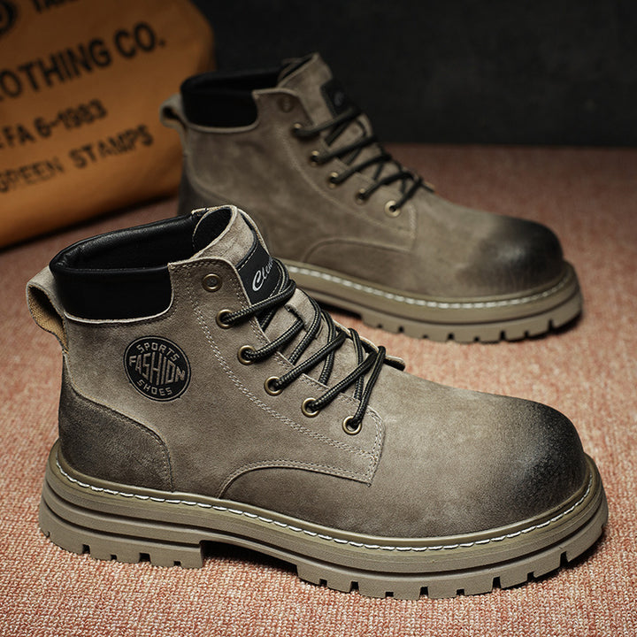 Fashionable men's boots with platform sole