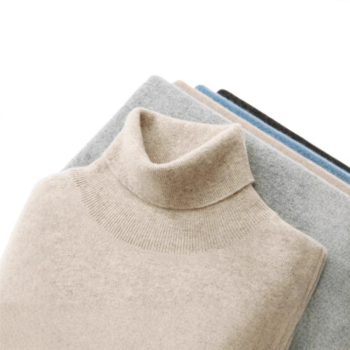 Men's turtleneck sweater made of 100% wool, seamless