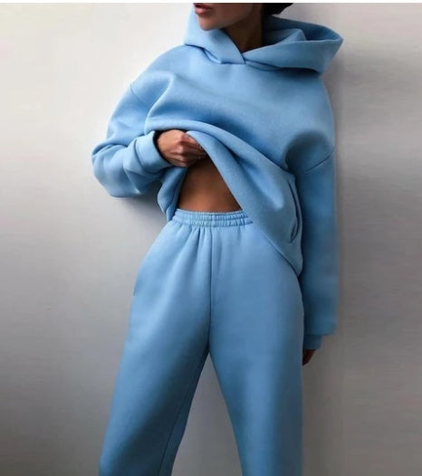 Chic Und Stil | Partial Tracksuit Oversized Tracksuit with Hood and Sweatpants