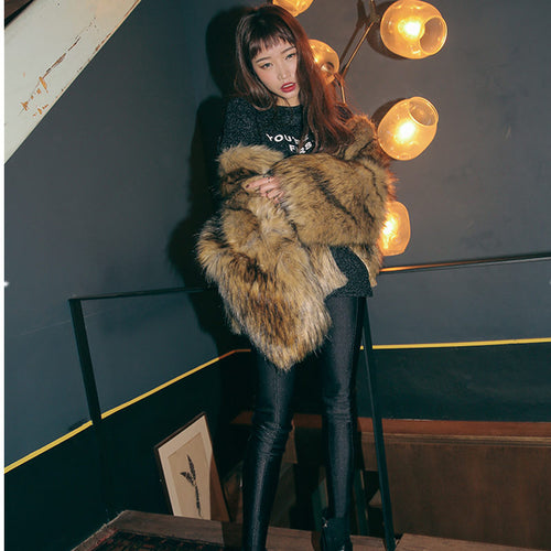 Ladies Glamorous Cropped Fur Jacket with Voluminous Sleeves Amarae