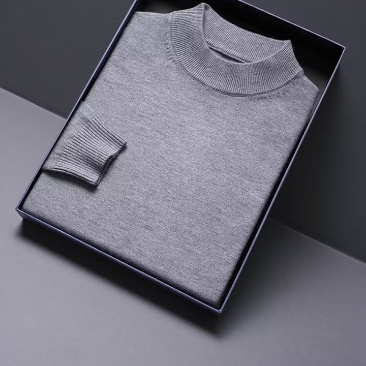 Men's wool sweater with roll neck, plain and warm