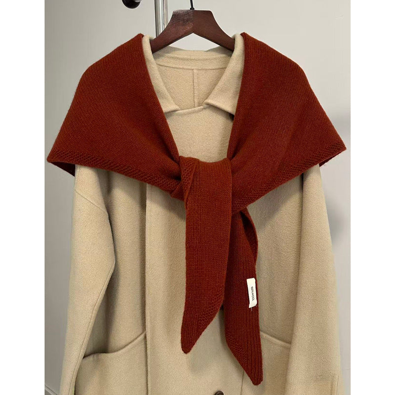 Triangle scarf made of wool and cashmere