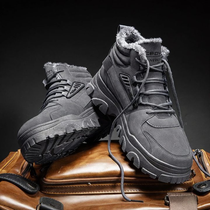 Padded men's ankle boots, warm and sturdy