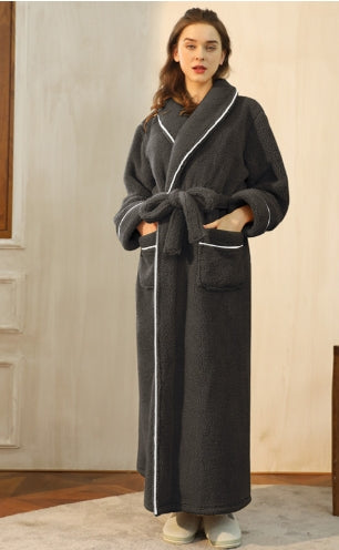 Lune London | Stylish Thick Over-Knee Plush Bathrobe