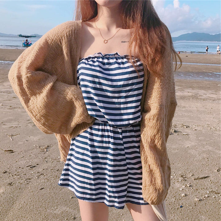 Casual beach dress for women with elastic top and refined cut Chic and Still