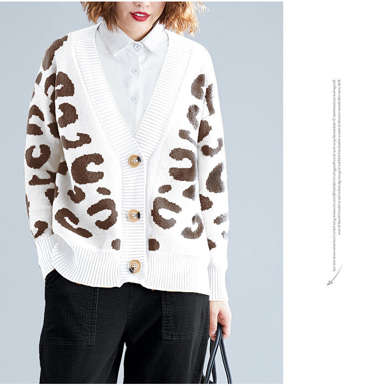 Cardigan en tricot large femme avec motif léopard et détails de boutons Chic & Stil