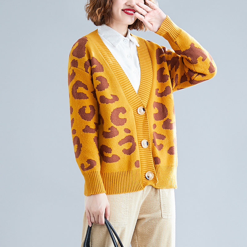 Cardigan en tricot large femme avec motif léopard et détails de boutons Chic & Stil