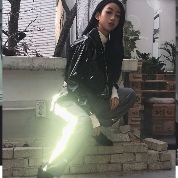 Women's sports outfit with reflective accents Lune London