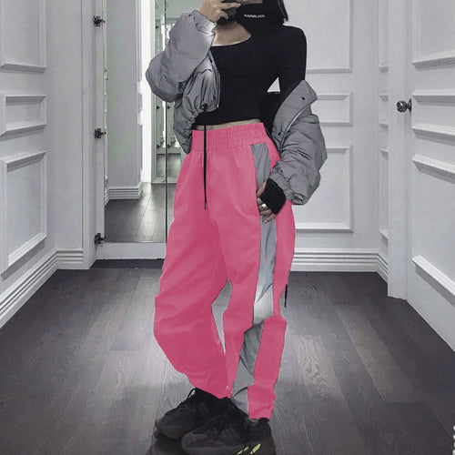 Women's sports outfit with reflective accents Amarae