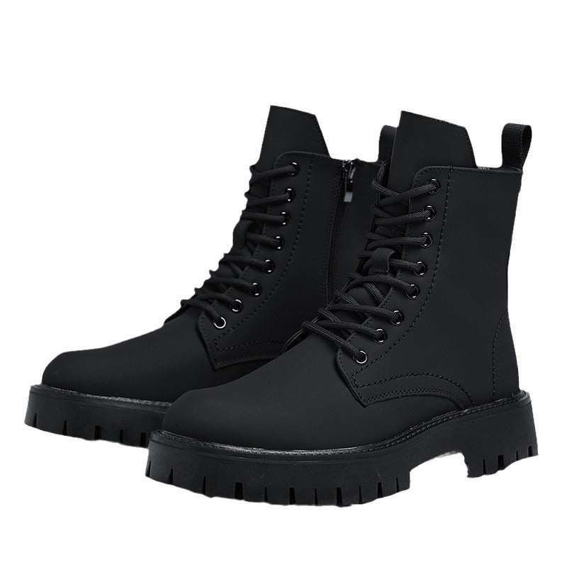 Elegant men's ankle boots made of soft material