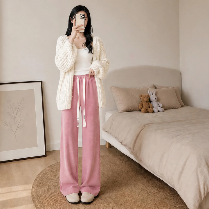 Women's corduroy trousers with wide leg, loose fit