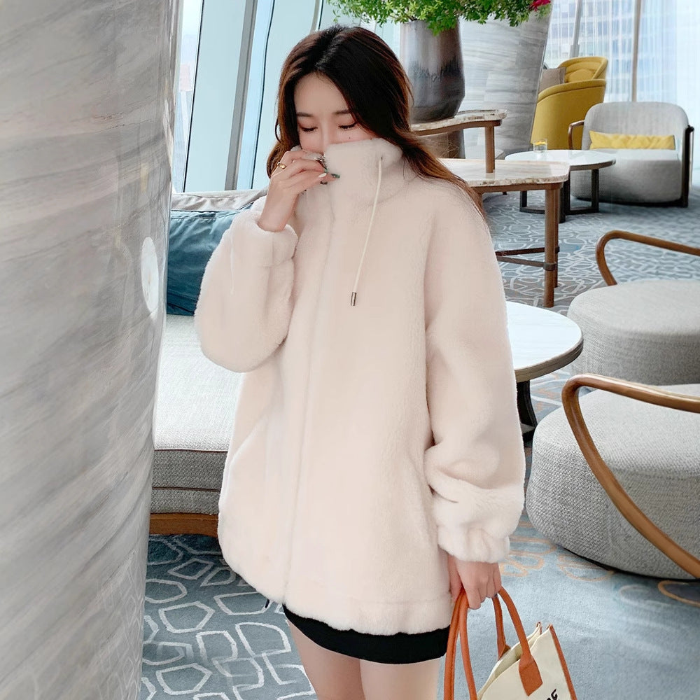 Padded coat made of lambskin imitation