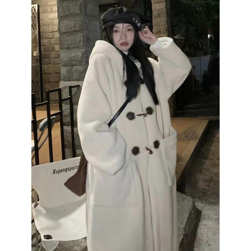 Mid-length women's winter coat with toggle buttons