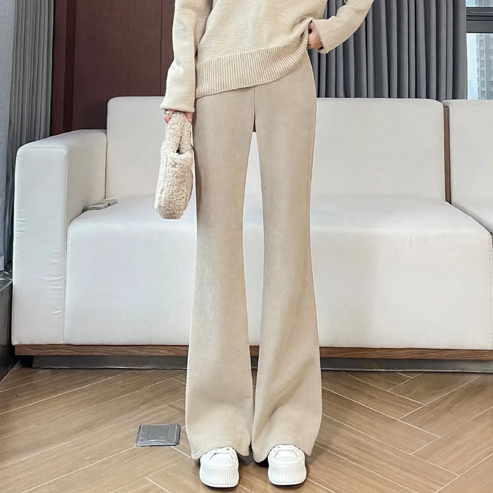 Padded flare pants made of chenille cord