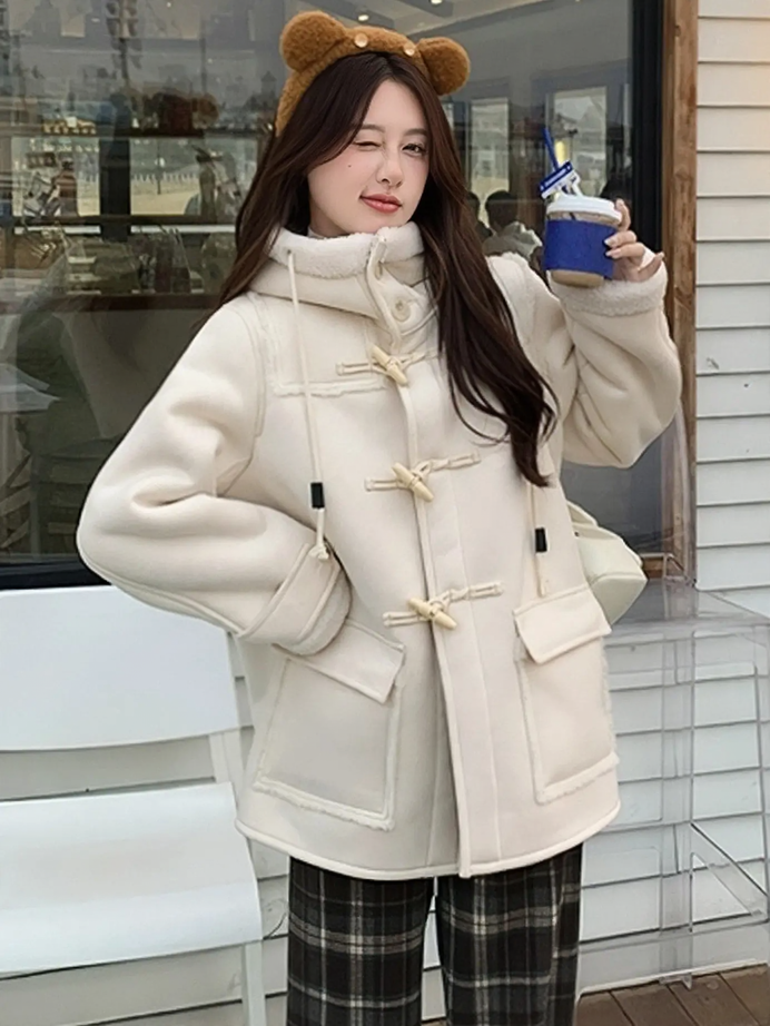 Lambswool coat with hood and toggle buttons