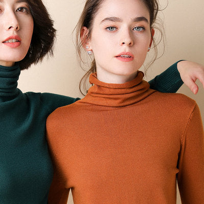 Women’s knitted sweater, stand-up collar, loose fit
