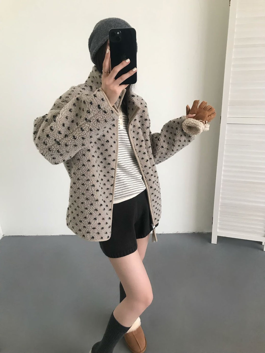 Dotted lamb fleece jacket with zipper