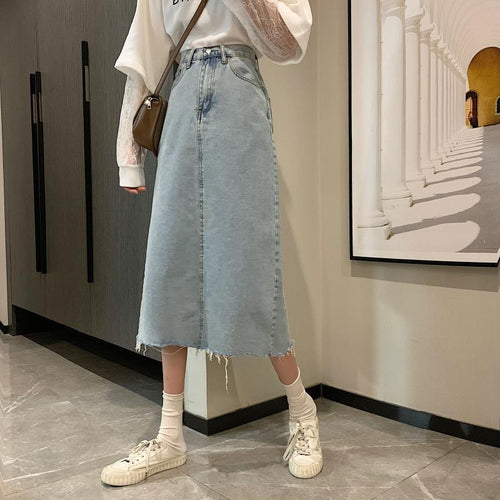 Jupe midi en denim décontractée pour femmes avec ourlet effiloché