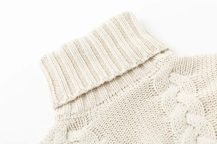 Chunky knit sweater for women with oversized collar and cable-knit details Lune London