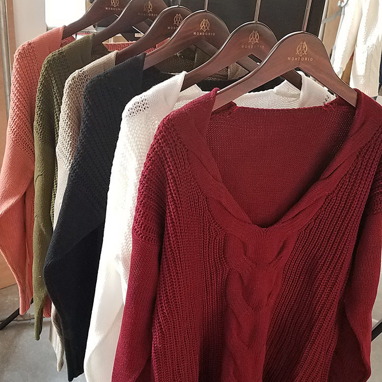 Thick knit sweater for women with a casual style and off-the-shoulder design with special openwork details Lune London