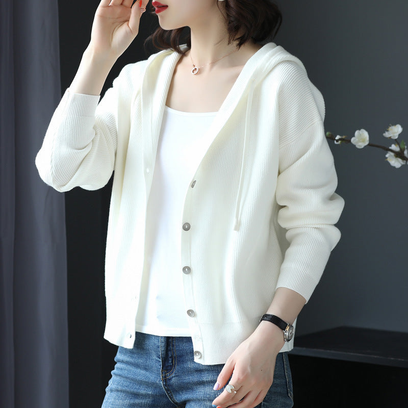 Women's knitted jacket with hood and button closure Lune London