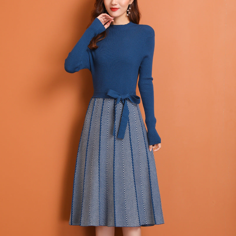 Robe tricotée pour dames avec un haut ajusté et une jupe évasée Chic & Stil