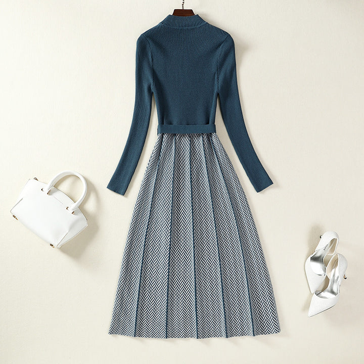 Robe tricotée pour dames avec un haut ajusté et une jupe évasée Chic & Stil
