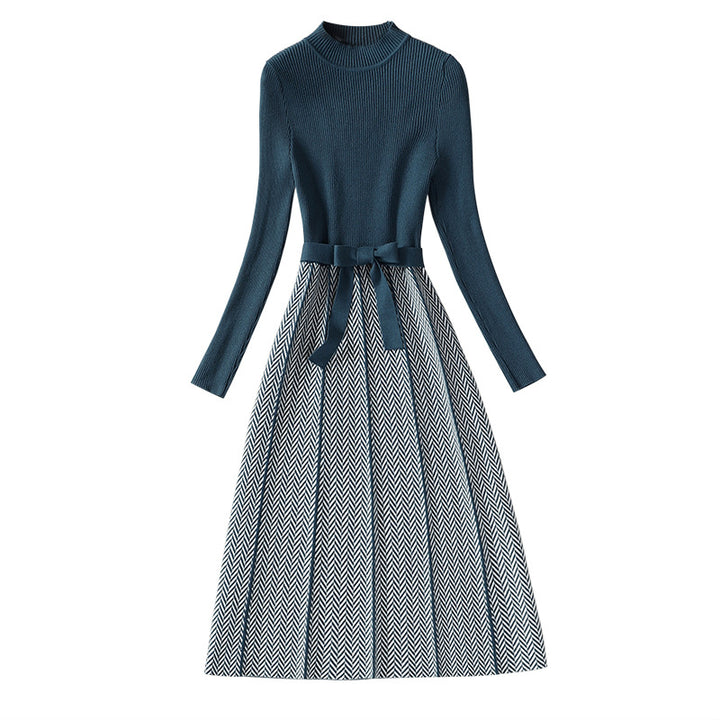 Robe tricotée pour dames avec un haut ajusté et une jupe évasée Chic & Stil