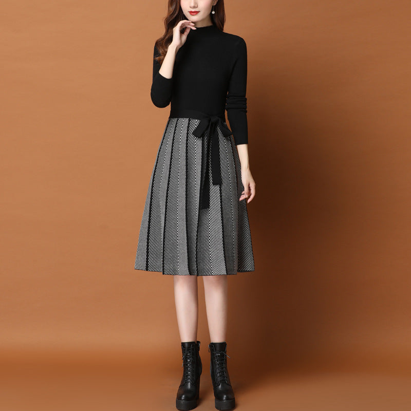 Robe tricotée pour dames avec un haut ajusté et une jupe évasée Chic & Stil