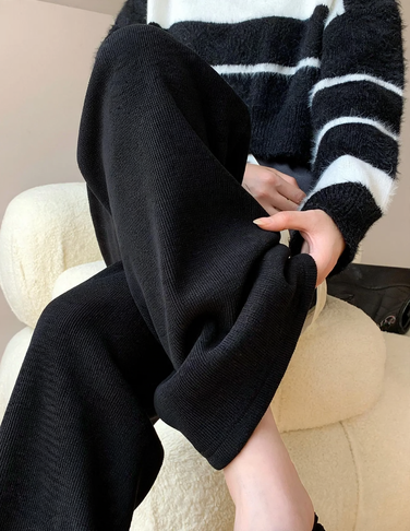 Fleece-lined corduroy wide-leg pants in Korean style