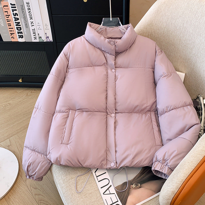Short women's quilted jacket in a loose fit