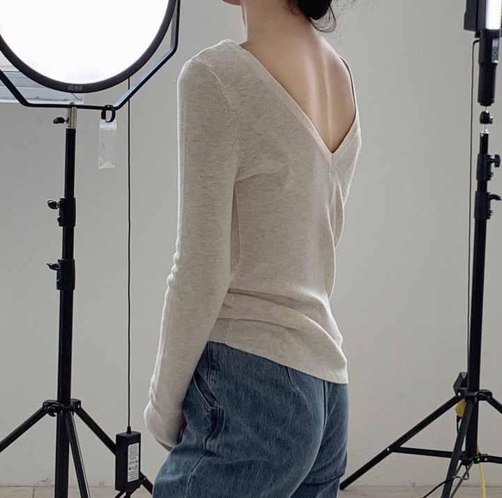 Women's Fitted Fine Knit Shirt with Boat Neck and Extended Sleeves Amarae