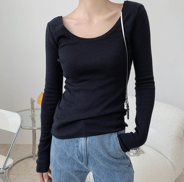 Women's Fitted Fine Knit Shirt with Boat Neck and Extended Sleeves Amarae