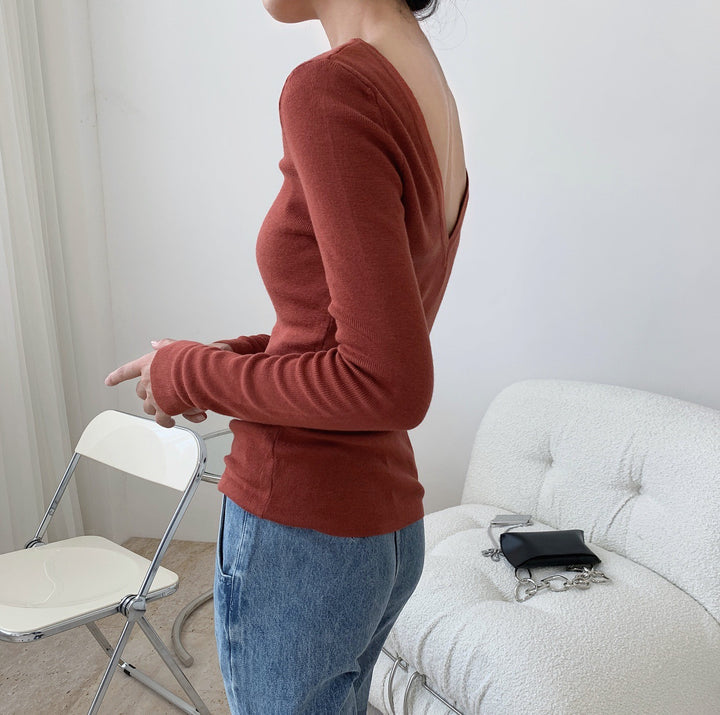 Women's Fitted Fine Knit Shirt with Boat Neck and Extended Sleeves Amarae