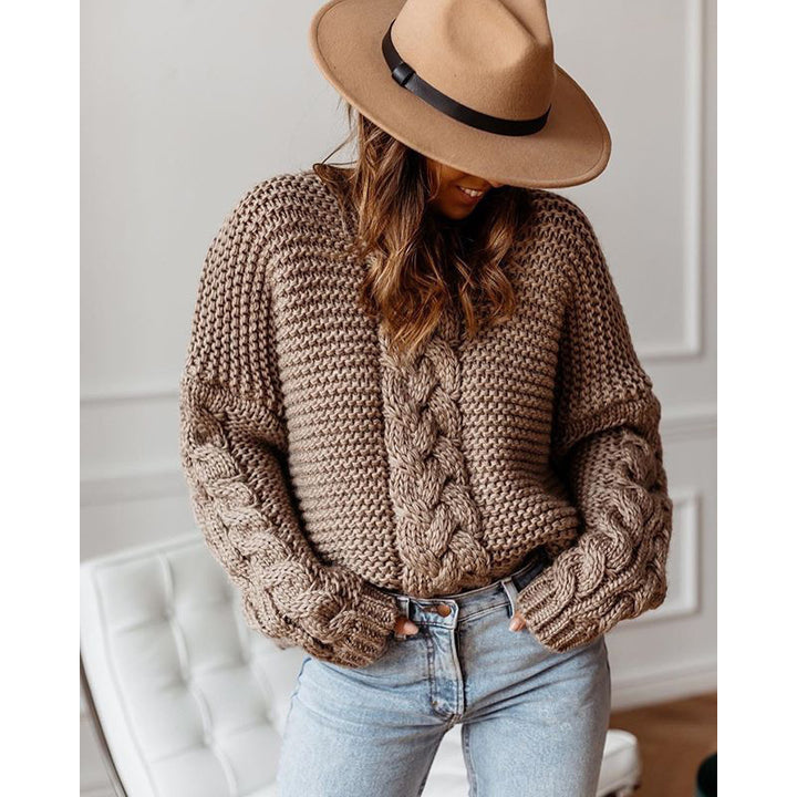 Chunky knit sweater for women with cable pattern and relaxed fit Lune London